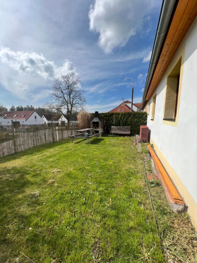 Ubytování U Tří Sluníček Staňkov Stankov  Esterno foto